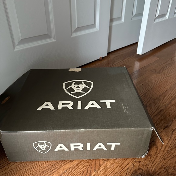 Ariat Western Boot- Hybrid Rancher (water proof) - Picture 8 of 8